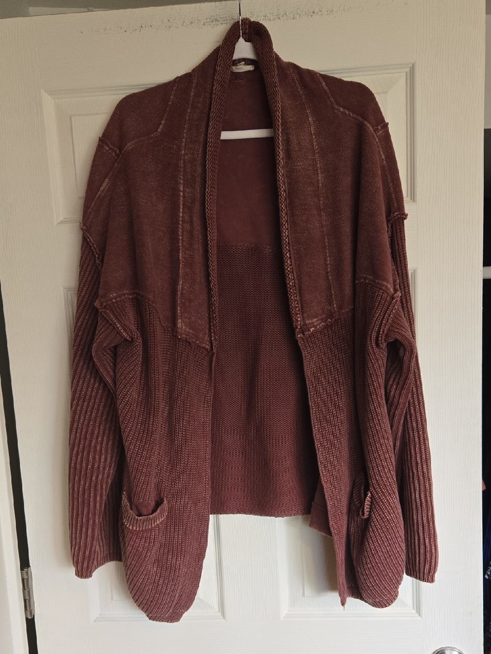 Easel Open-Front Ribbed Cardigan Sweater in Light Wine Large